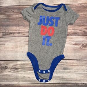 Nike Baby Grey One-Piece 'Just Do It' 9 Months Bodysuit
